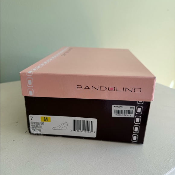 Bandolino silver Wedge Peep-Toe Shoes - Picture 4 of 4